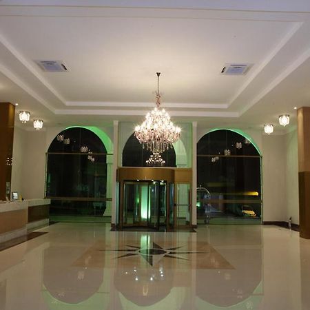Voa Hotel Internacional Maringá Buitenkant foto