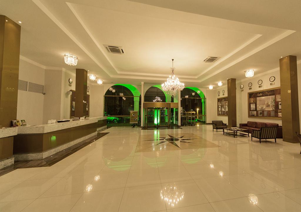 Voa Hotel Internacional Maringá Buitenkant foto